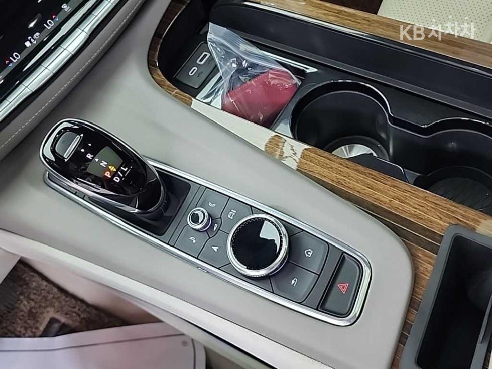 2021 Cadillac ESCALADE(5) photo