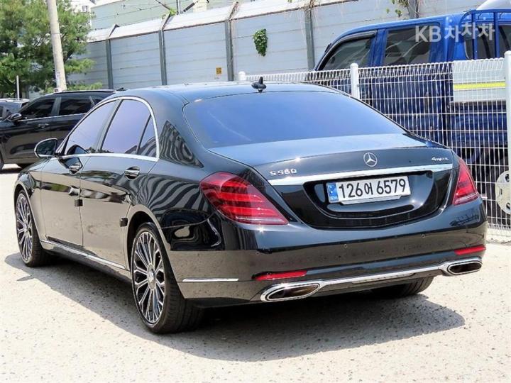 Mercedes-Benz S-Class New S560L 4MATIC 4
