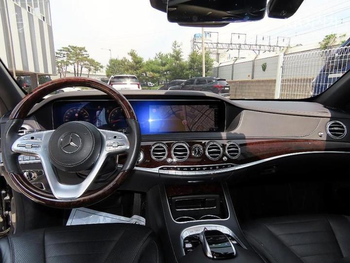 Mercedes-Benz S-Class New S560L 4MATIC 8