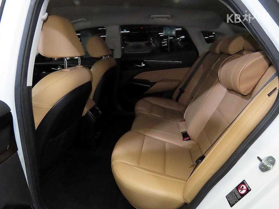 2020 - kia k7