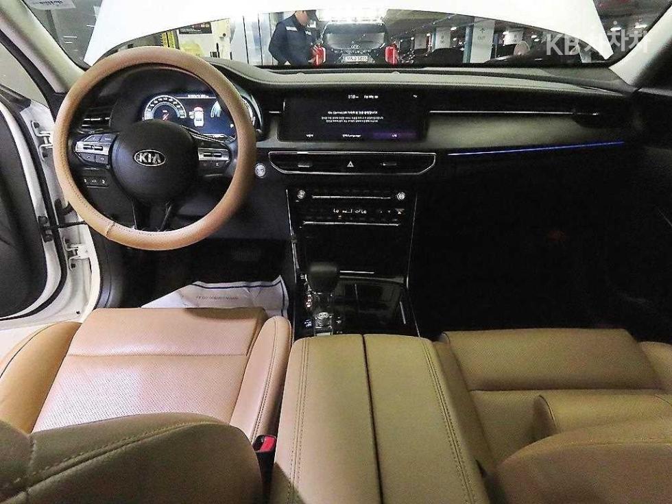 2020 - kia k7