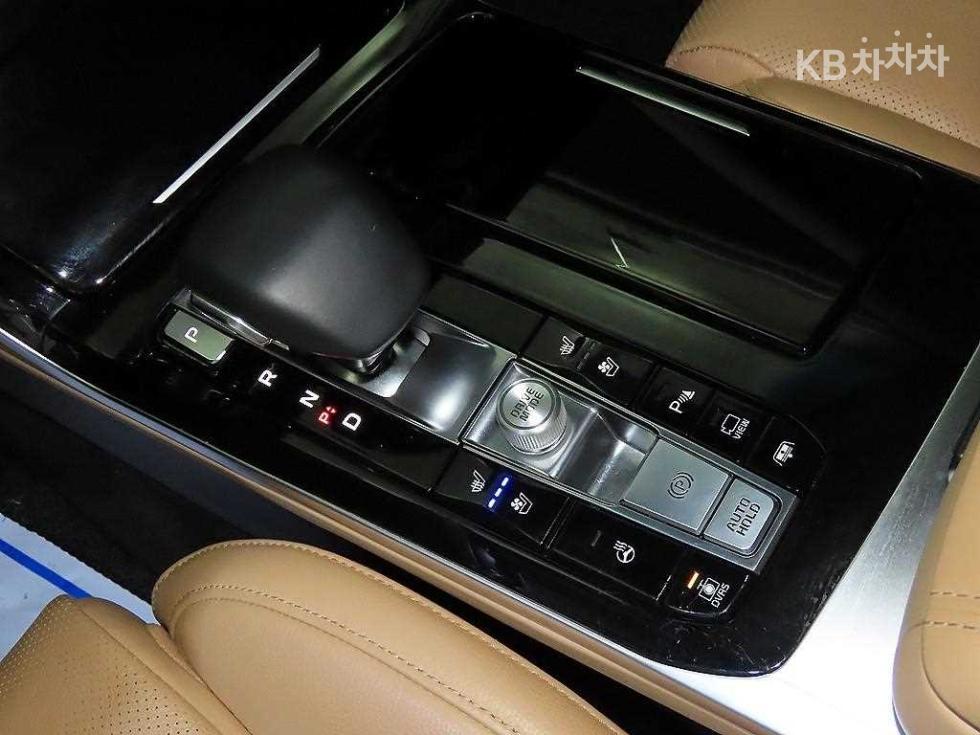 2020 - kia k7