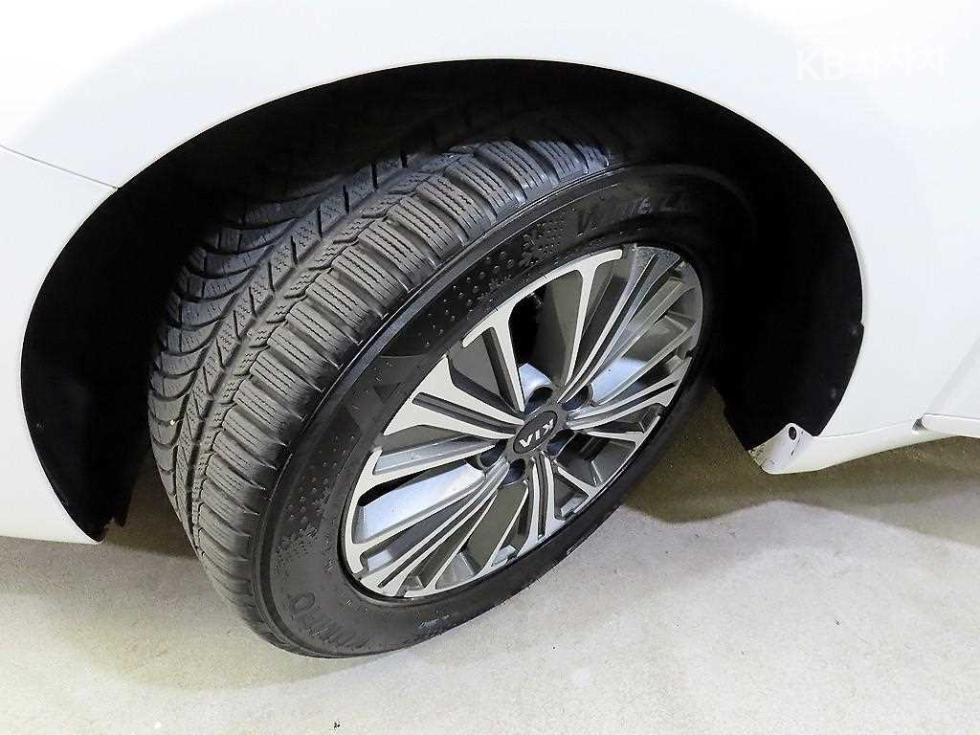 2020 - kia k7
