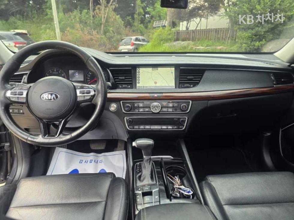 2017 - kia k7