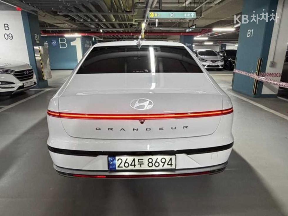 2023 Hyundai Used Car photo