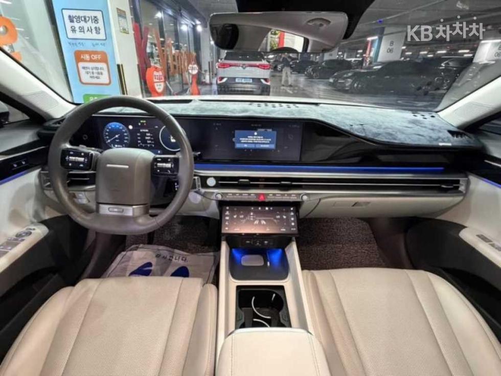 2023 Hyundai Used Car photo