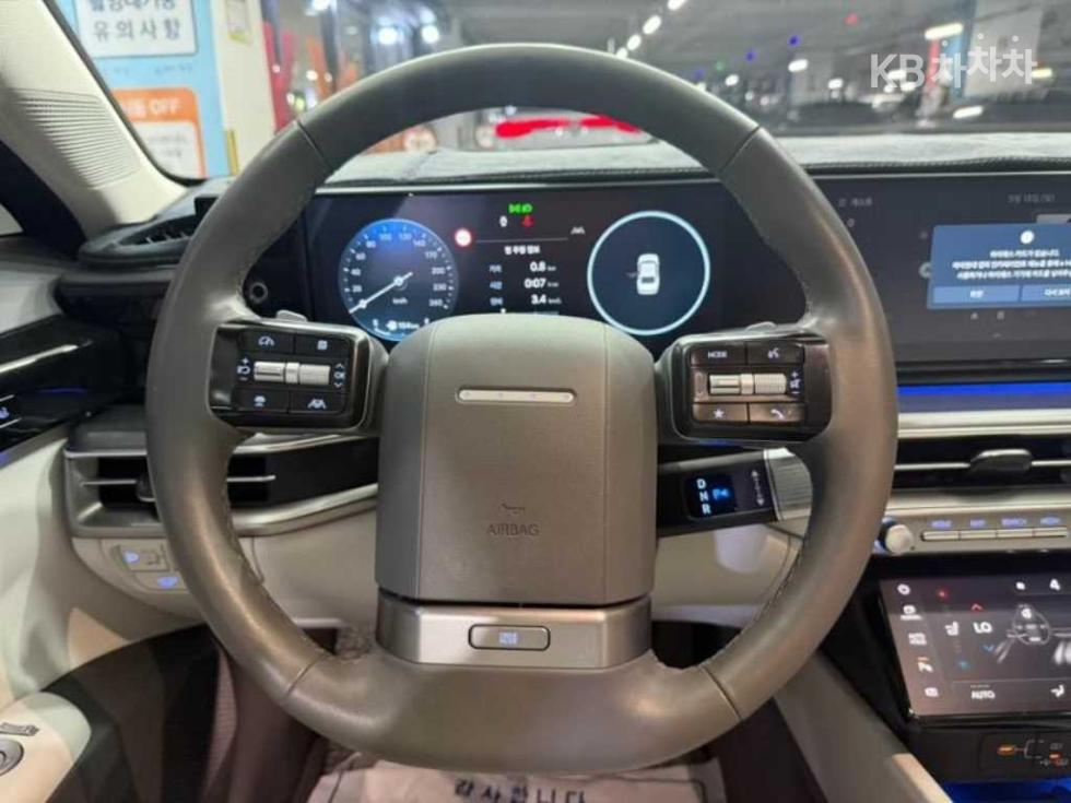 2023 Hyundai Used Car photo