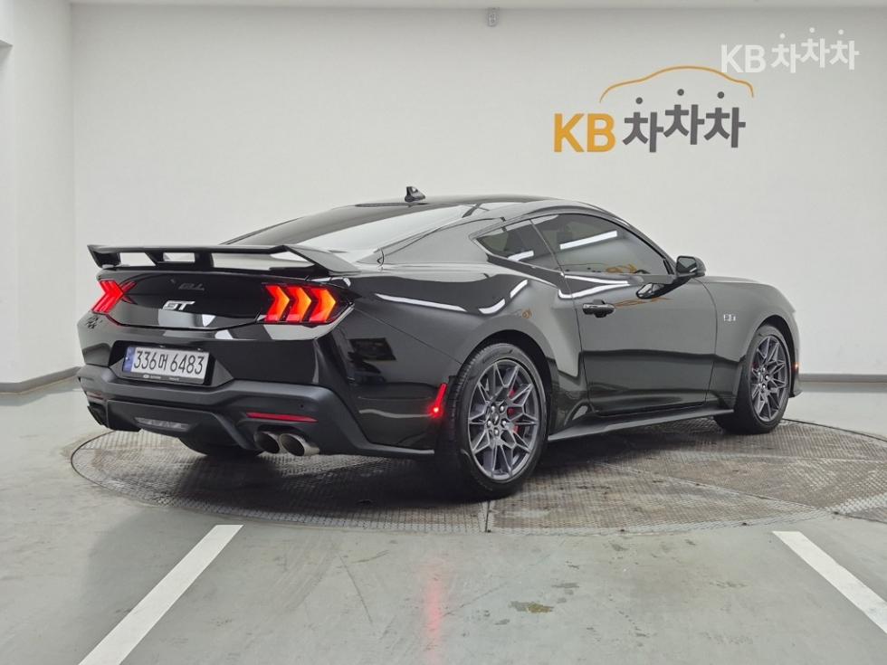 2024 Ford Used Car photo
