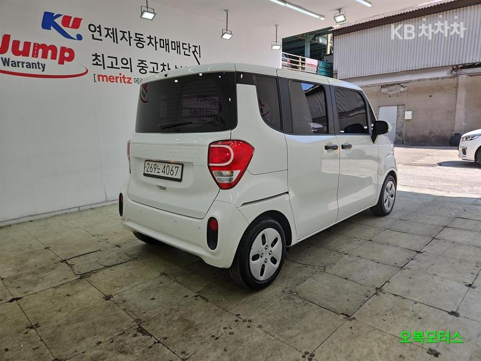 2022 - kia ray