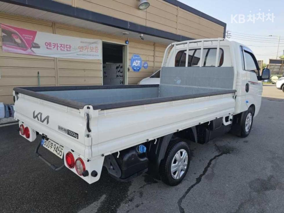 2023 - kia bongo iii