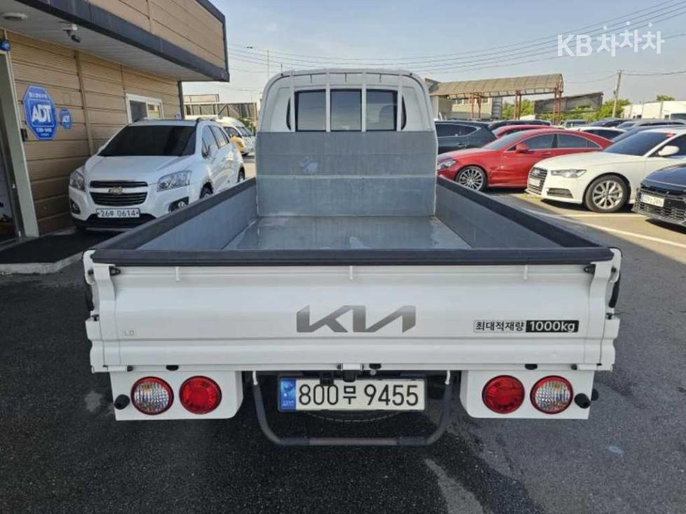 2023 - kia bongo iii