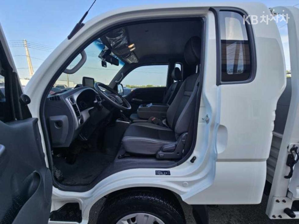 2023 - kia bongo iii