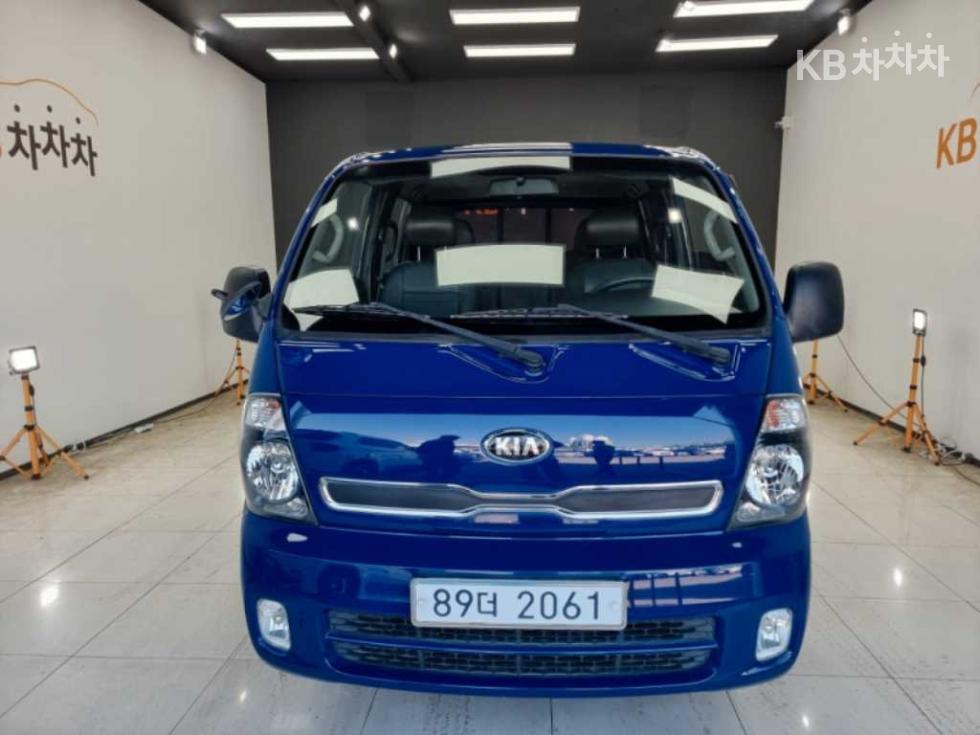 2013 - kia bongo iii