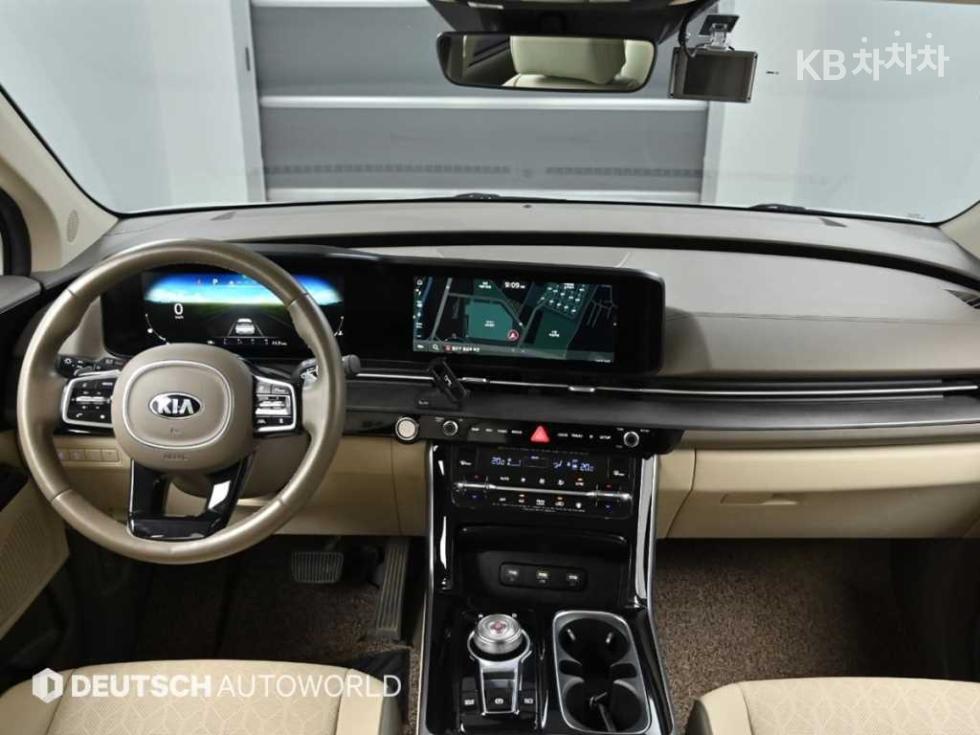 2021 - kia carnival