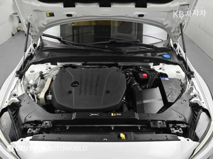Volvo V60 CC B5 AWD Pro 7
