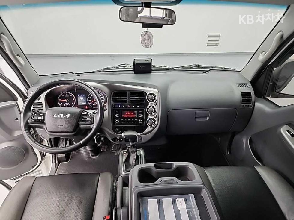 2024 - kia bongo iii