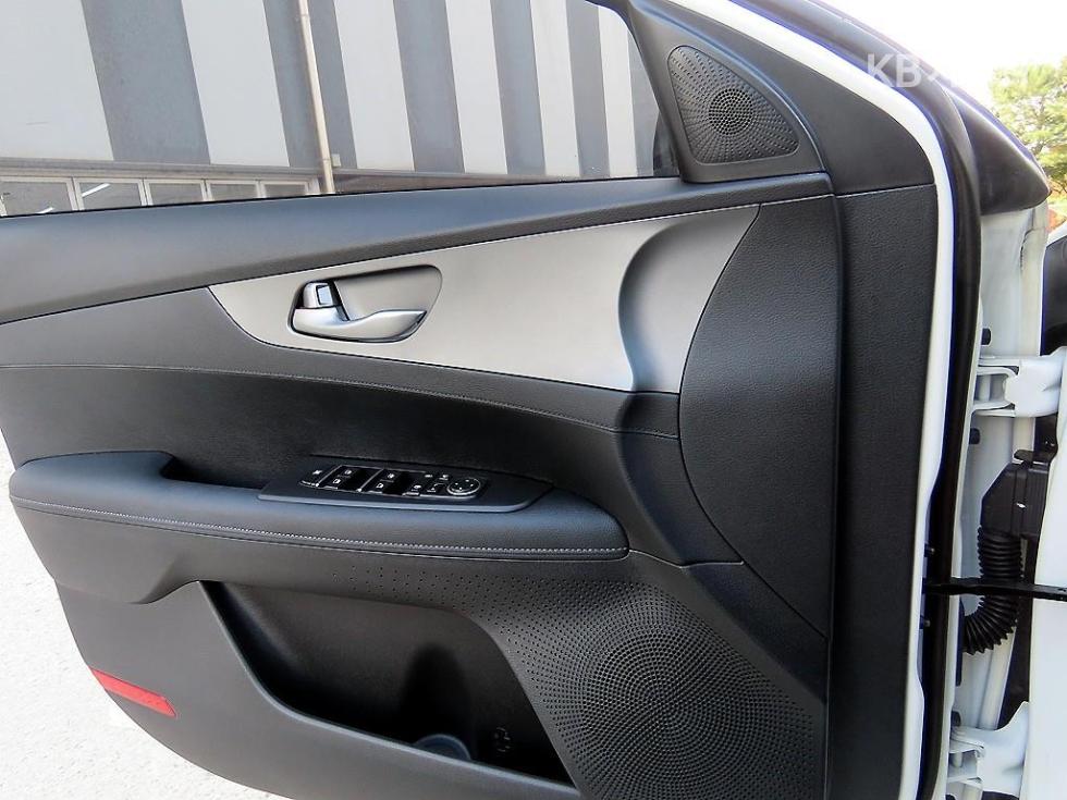 2021 - kia k3