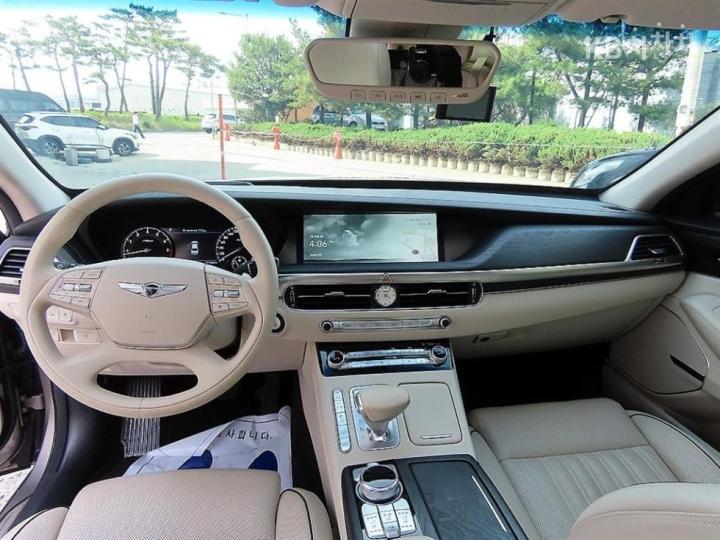Genesis G90 3.3T GDi AWD Premium Luxury