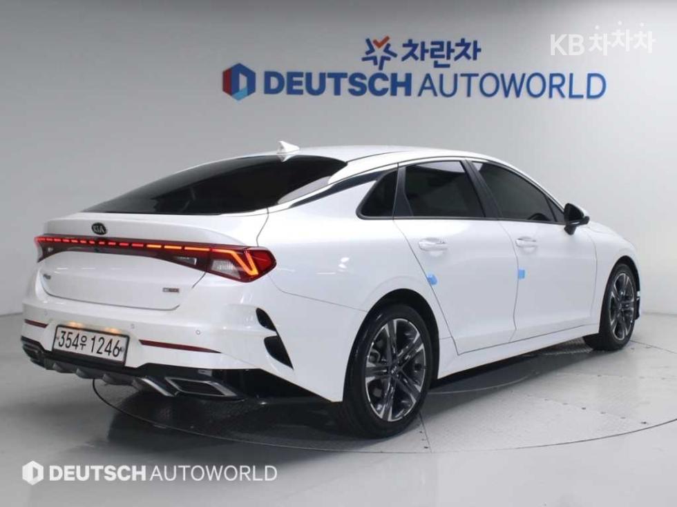 2020 - kia k5