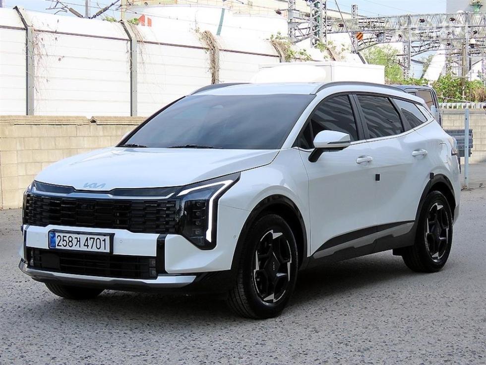 2025 - kia sportage
