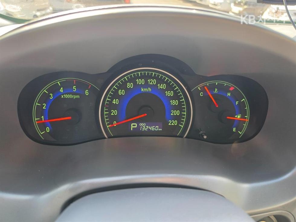 2011 - kia carnival