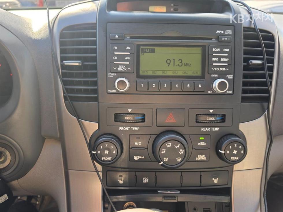 2011 - kia carnival