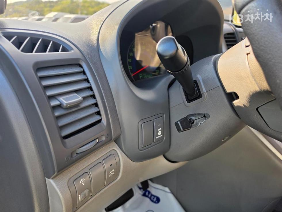 2011 - kia carnival