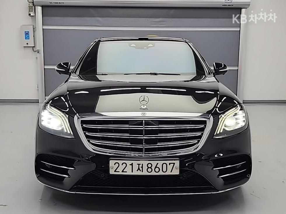 2020 Mercedes-Benz S photo