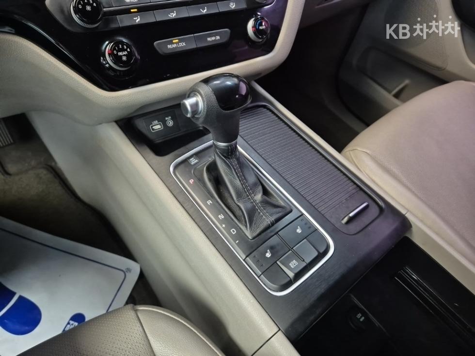 2015 - kia carnival