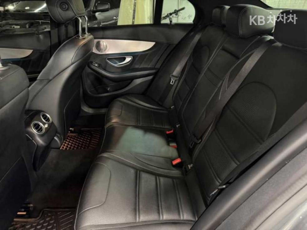 2017 - mercedes-benz c-class