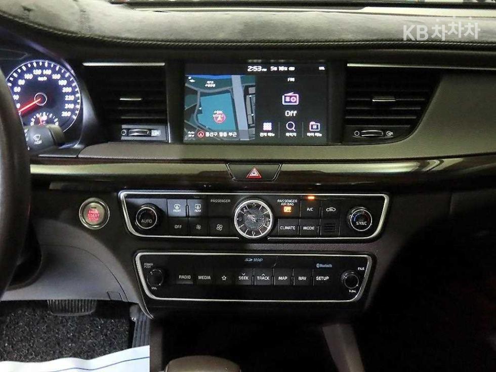 2018 - kia k7