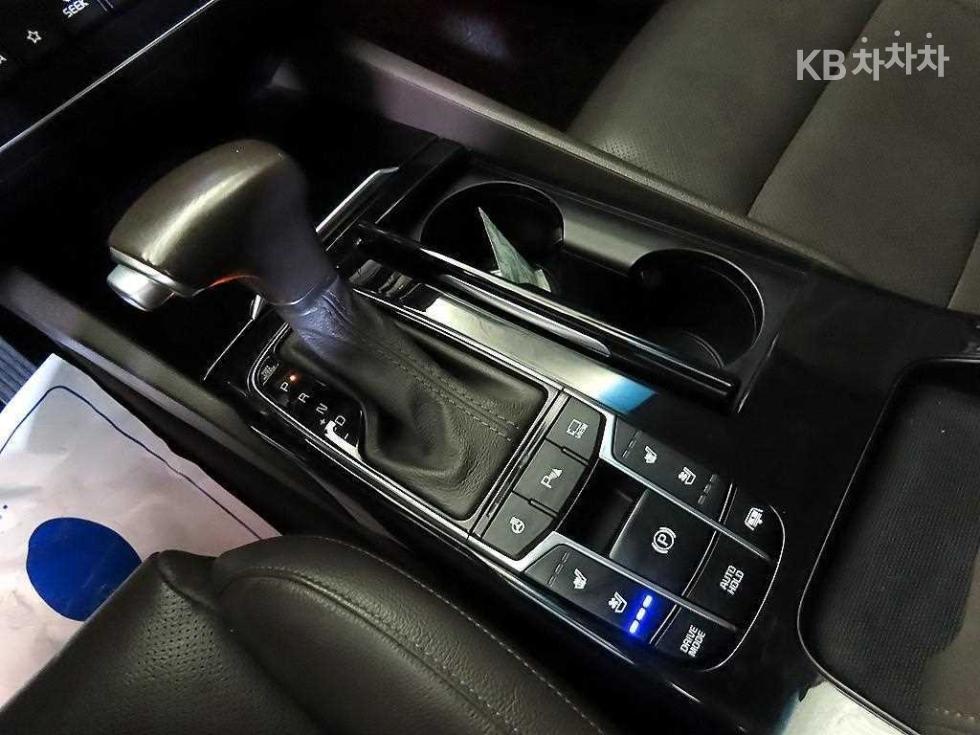 2018 - kia k7