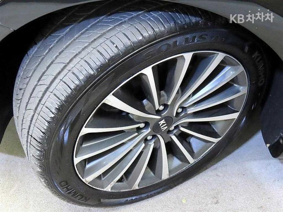 2018 - kia k7