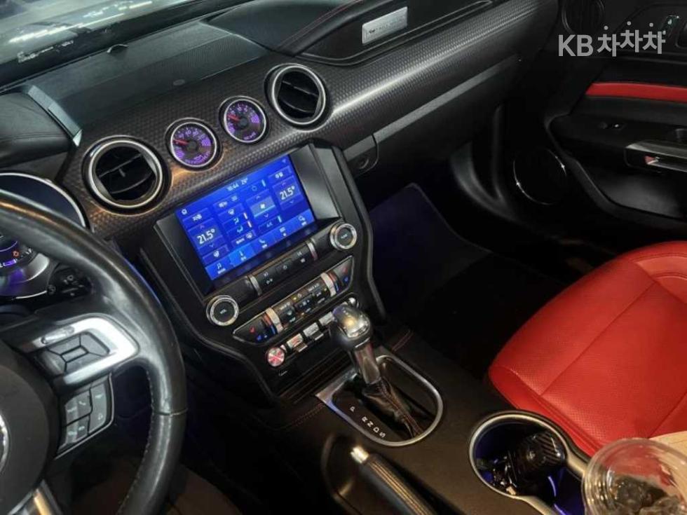 2019 Ford Used Car photo