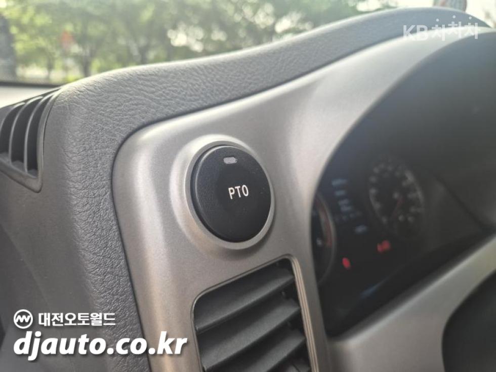 2022 - kia bongo iii