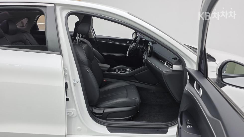 2021 - kia k5