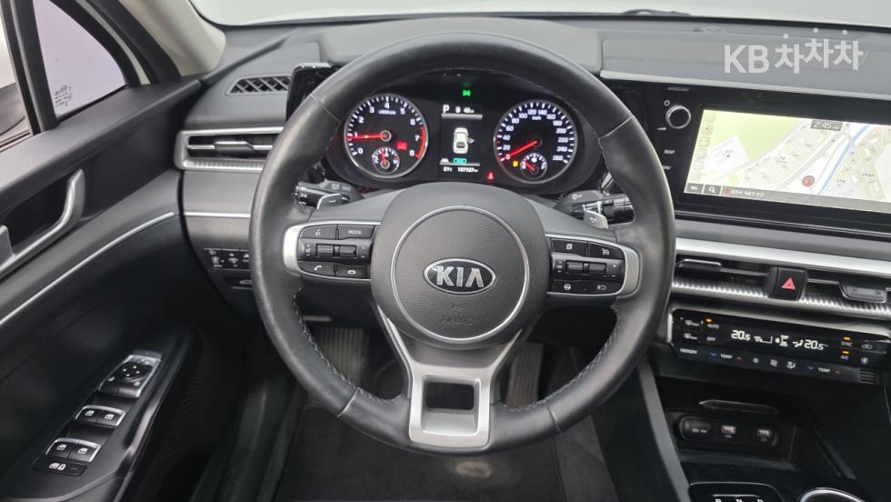 2021 - kia k5