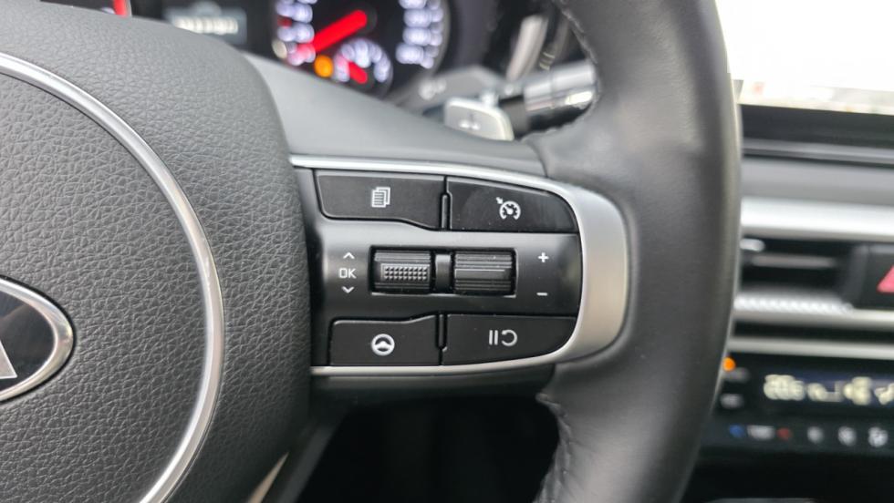 2021 - kia k5