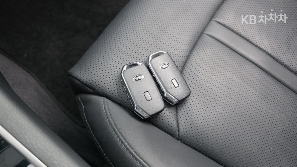 2021 - kia k5