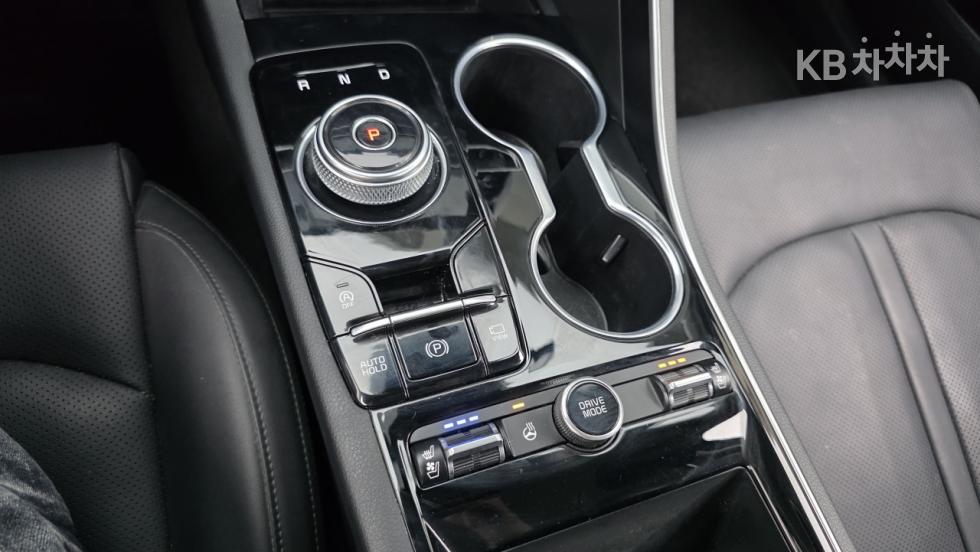 2021 - kia k5
