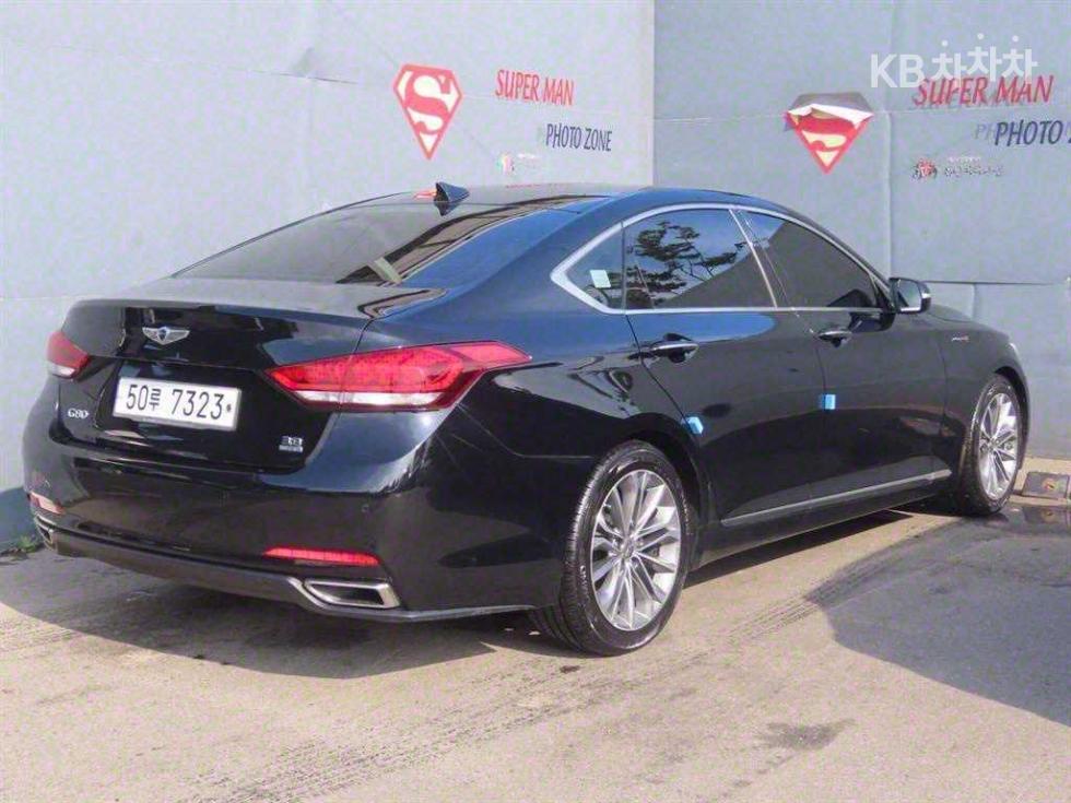 Hyundai Genesis — miniaturë 4