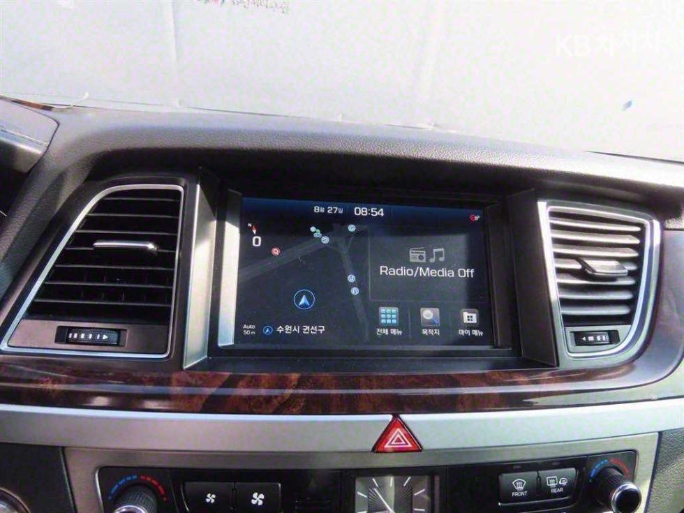 Hyundai Genesis — miniaturë 15