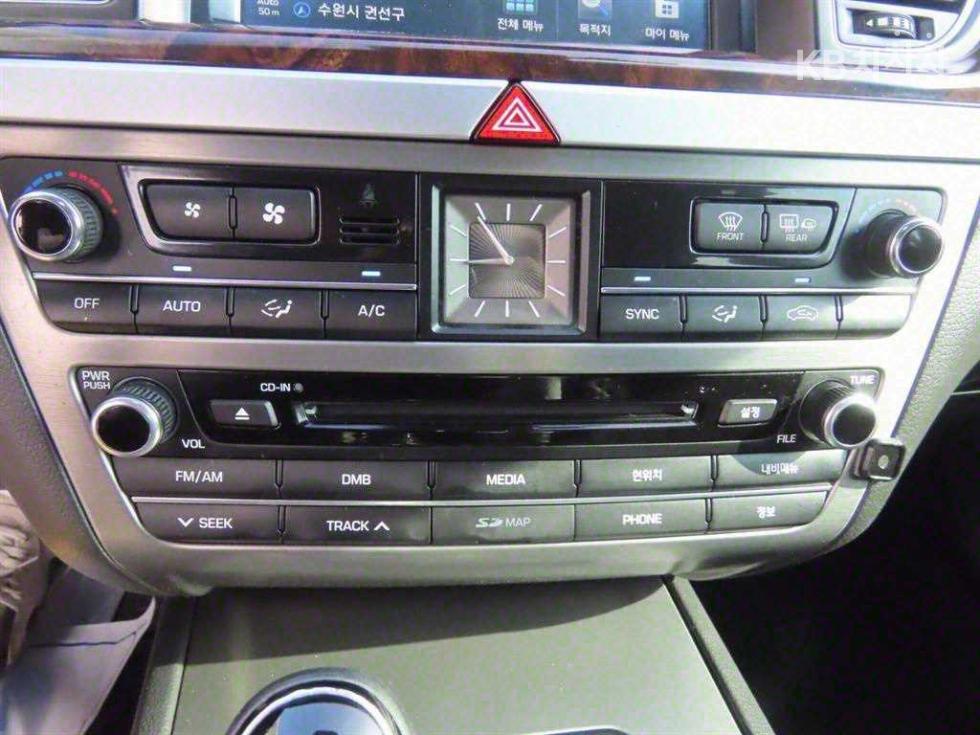Hyundai Genesis — miniaturë 16