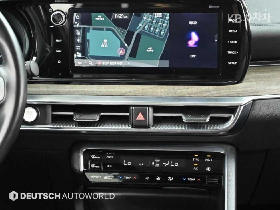 2022 - kia k5