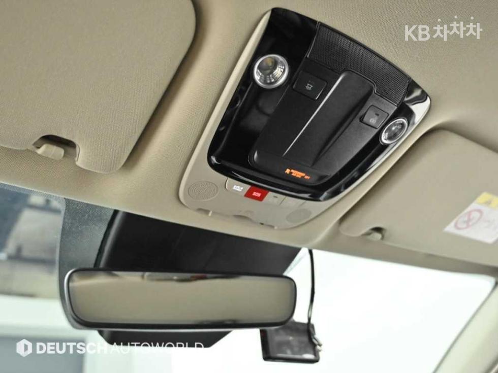 2022 - kia k5