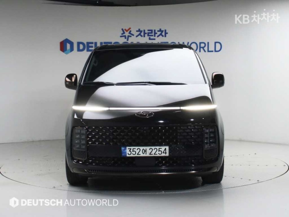 Hyundai Staria — miniaturë 3