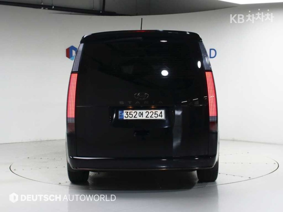 Hyundai Staria — miniaturë 4