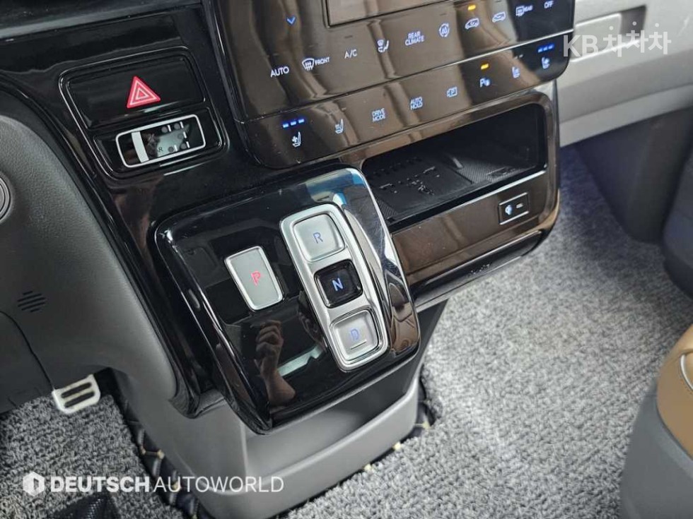 Hyundai Staria — miniaturë 9
