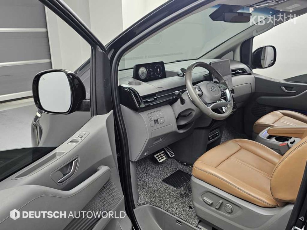 Hyundai Staria — miniaturë 11