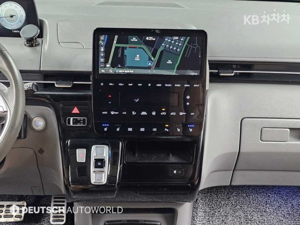 Hyundai Staria — miniaturë 14